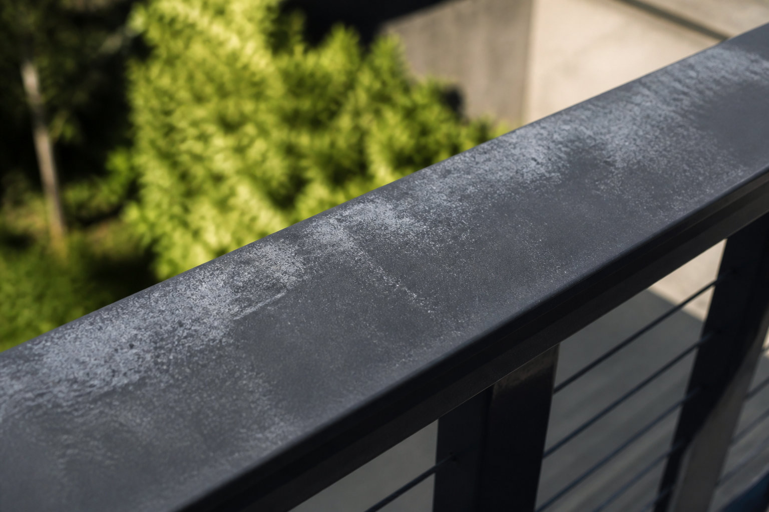 Pourquoi votre peinture thermolaquée perd-elle son éclat ?