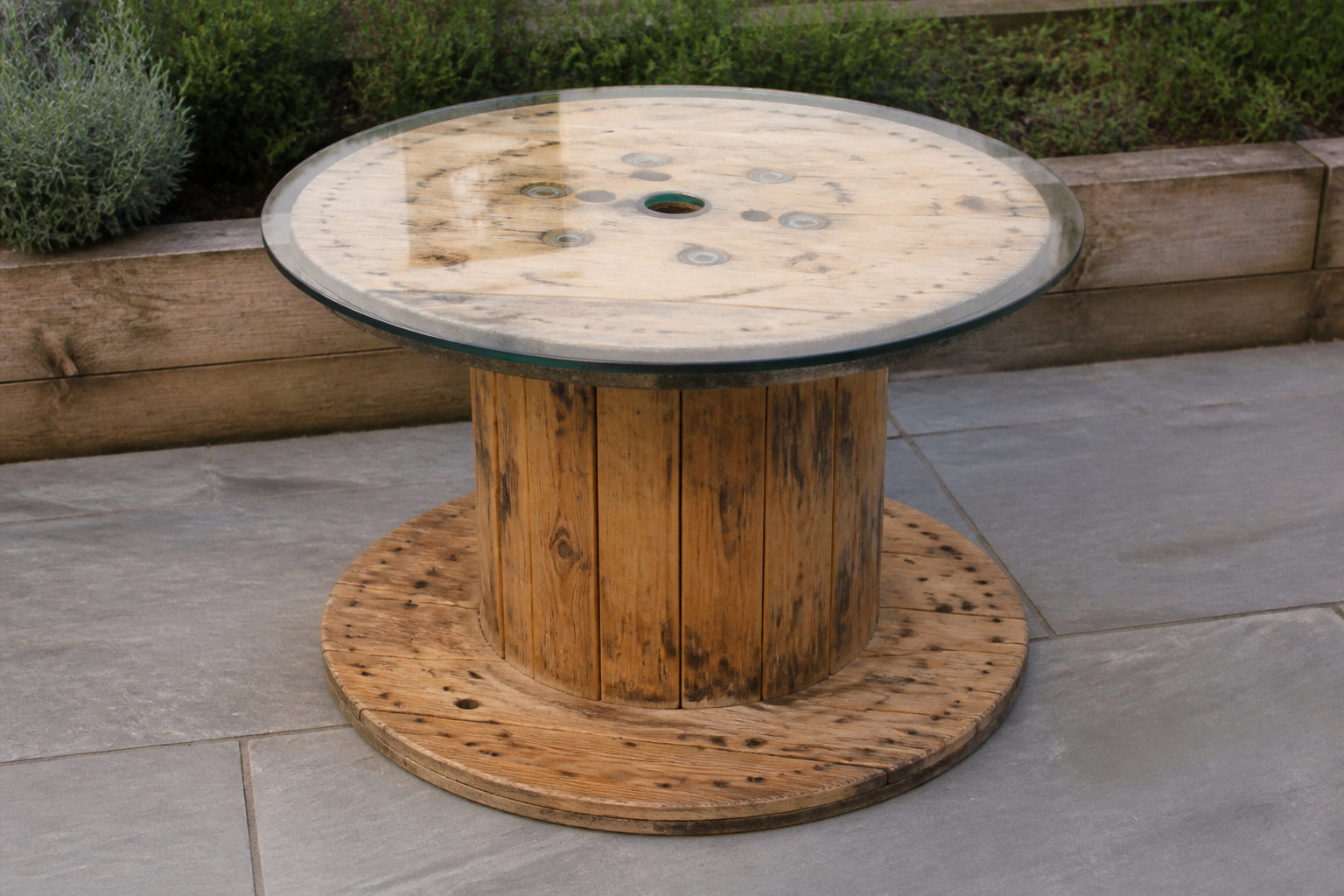 Stabiliser et personnaliser votre table de jardin